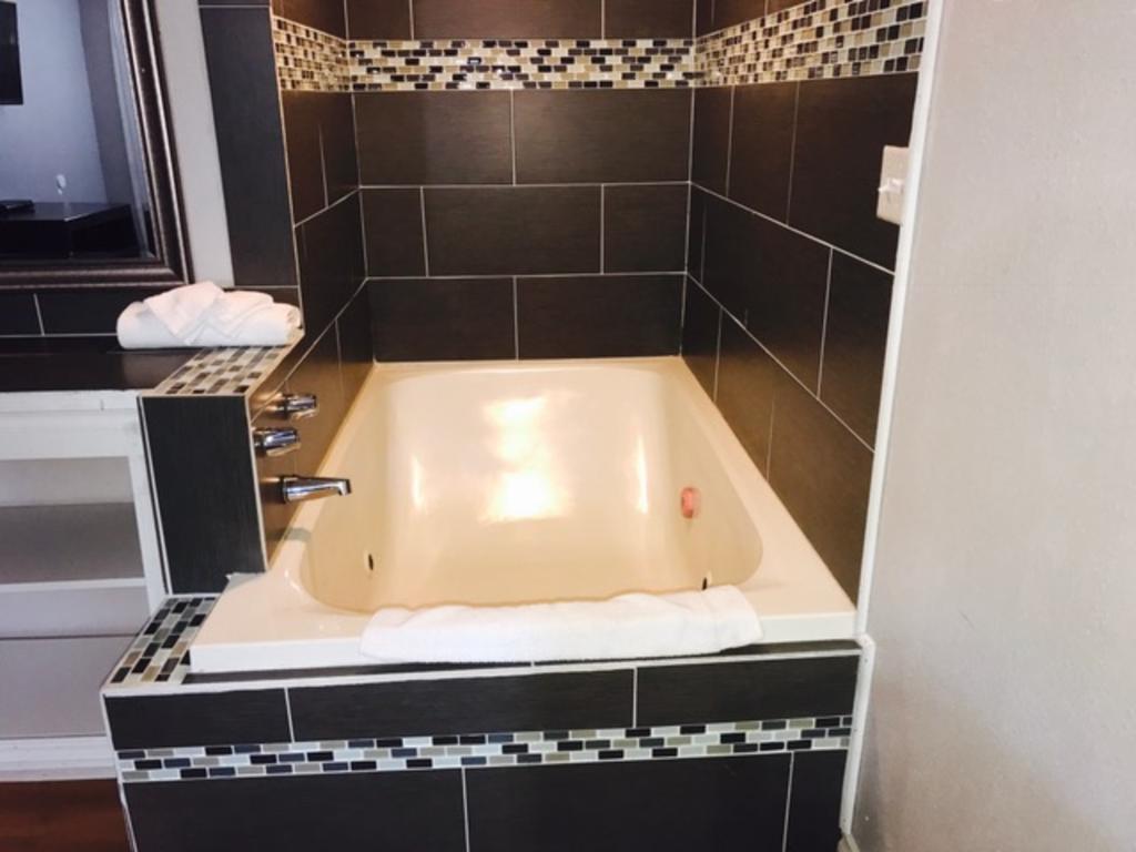 מילווקי Kings Row Inn מראה חיצוני תמונה